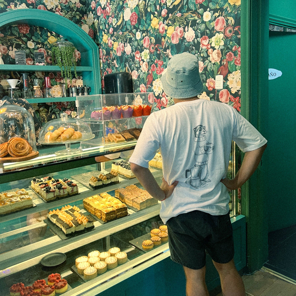 Polera Blanca Chungungo Cafetero