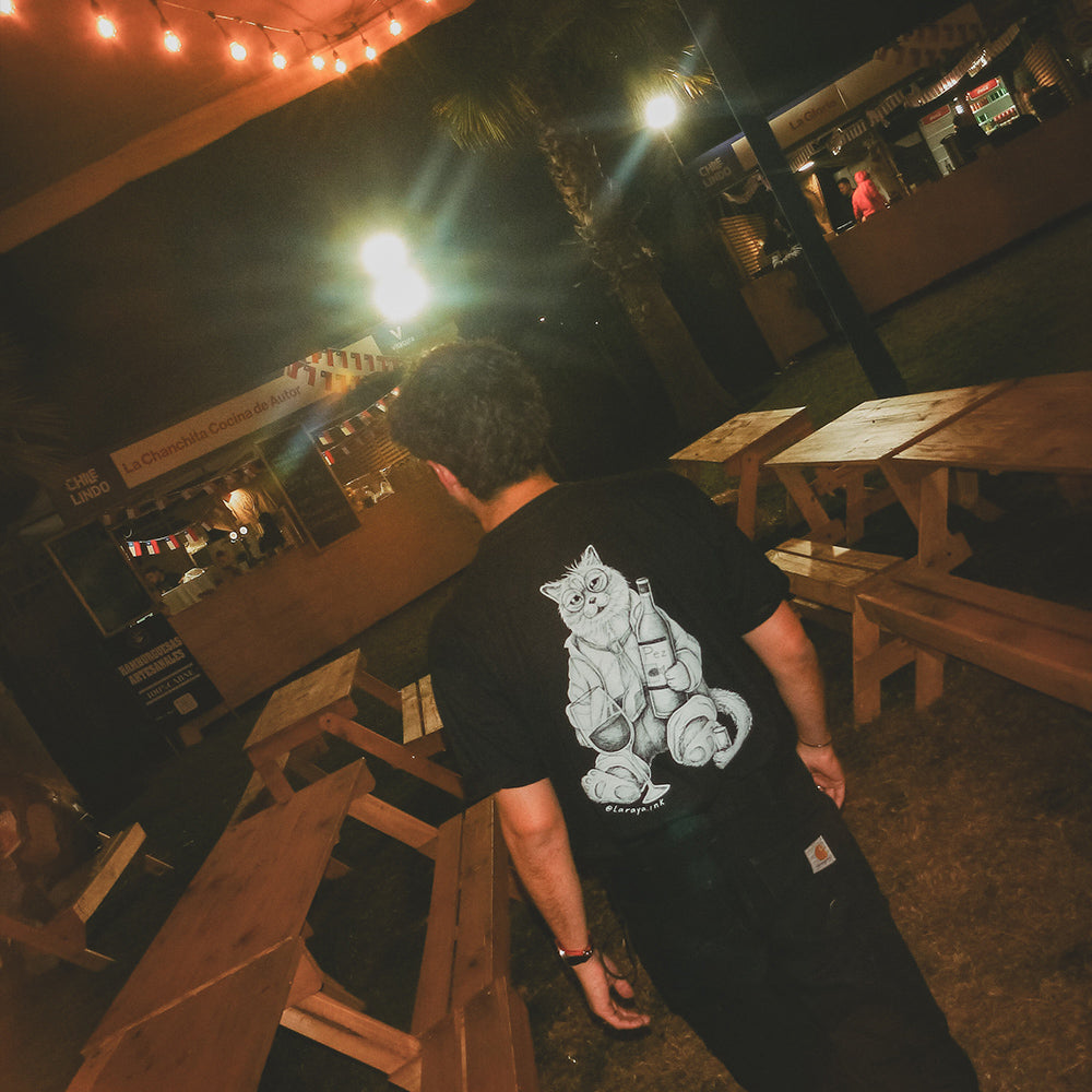 Polera Negra Gato Borracho